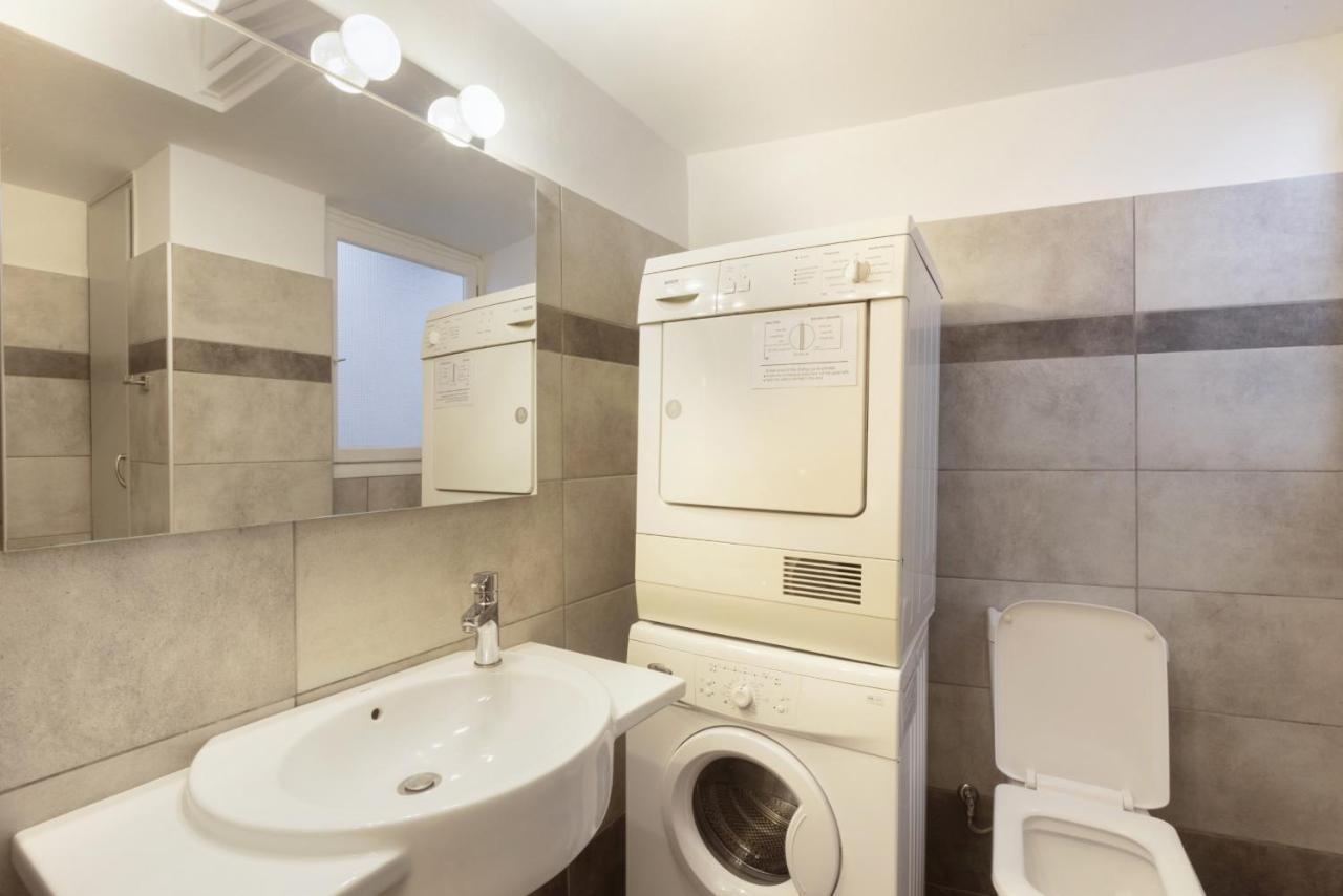 Prime Location 2 Bedroom Apt Next To The Acropolis アテネ エクステリア 写真